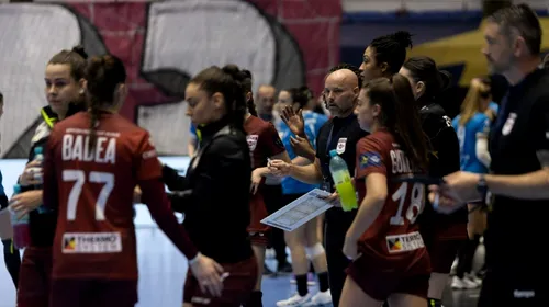 Jucătoarele de la Rapid și-au făcut fericit antrenorul după calificarea în sferturile Ligii Campionilor la handbal feminin! Ce a spus Kim Rasmussen, după meciul contra lui Krim: „Sunt mândru de ele!”