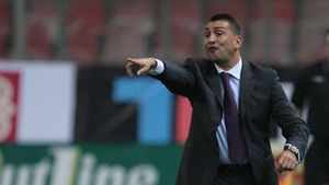 Dumitrescu: "Gigi a făcut o demonstrație de forță"** Stoica: "Nu aș spune NU ofertei de la Craiova"