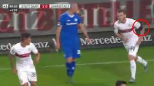 Alex Maxim a contribuit la un gol în Stuttgart - Darmstadt 2-0. Internaționalul român a purtat o banderolă neagră, în memoria victimelor de la club Colectiv