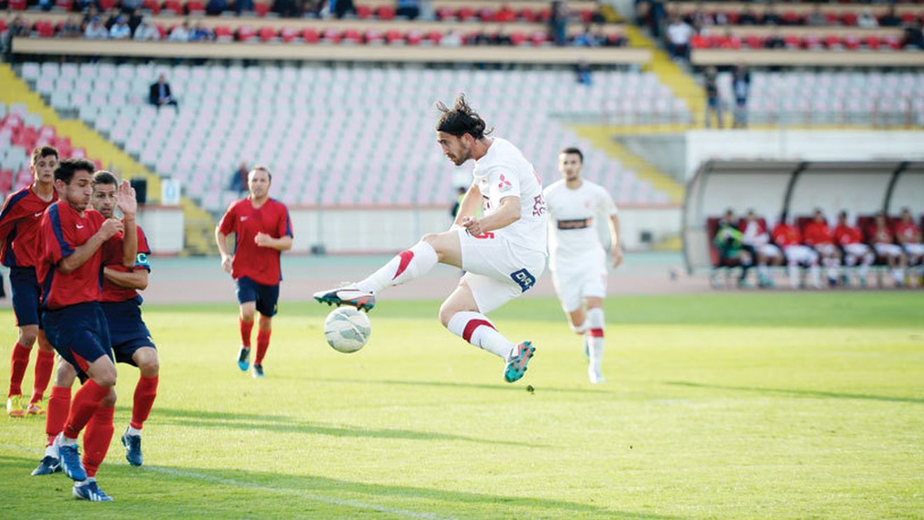 Echipa a doua, "prioritatea" a noua! Bătaie de joc la Dinamo II