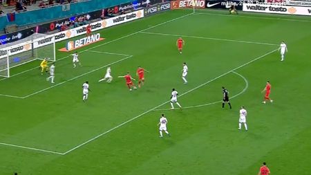 Ovidiu Popescu a ratat șansa de a fi din nou eroul lui Gigi Becali! Ratare monumentală în prima repriză din FCSB - CFR Cluj! | VIDEO