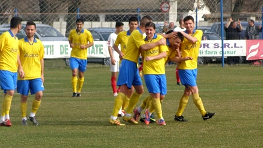 Vișina se pregătește, cu gândul la play-off,** în cantonamentul de la Sinaia