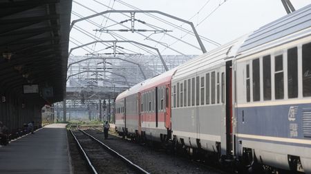 Golgheterul de la vagonul 3. Cel mai dorit jucător din Liga 1 a călătorit nouă ore cu trenul pentru a fi prezent la reunirea echipei sale 