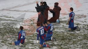 Ultima vizită a lui Toni Conceicao în Ghencea i-a îngenuncheat pe steliști!** Lăcătuș a fost demis, iar jucătorii și-au cerut iertare fanilor