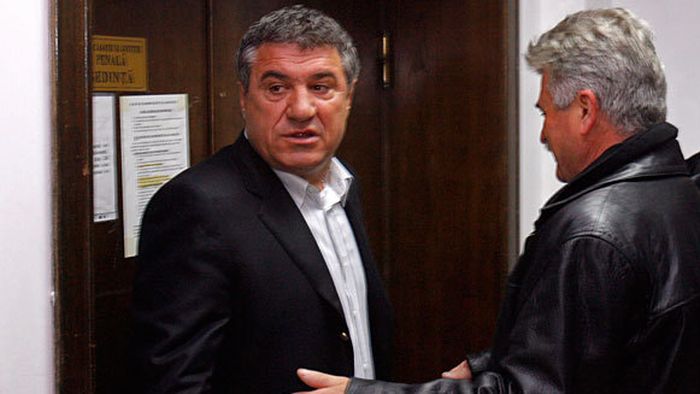 "Pentru Chiricheș există un interes concret, dar nu din partea BarÃ§ei!"** Ce spune Victor Becali despre situația jucătorilor de la Dinamo