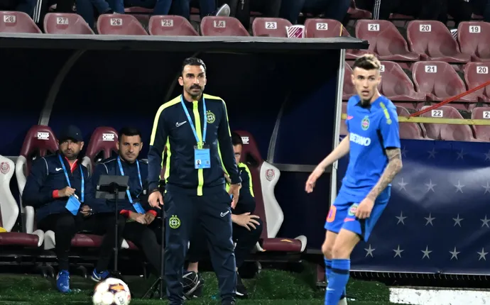 Elias Charalambous, anunț despre operația care îl scoate de pe teren două luni pe Tavi Popescu! Cum l-a descris antrenorul pe fotbalist după Universitatea Craiova – FCSB 2-0