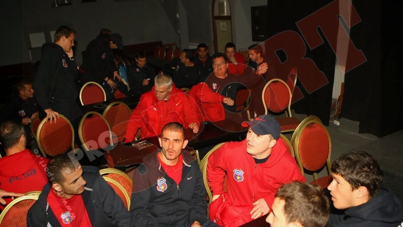 FOTO** Steliștii, la Cafe Deko!