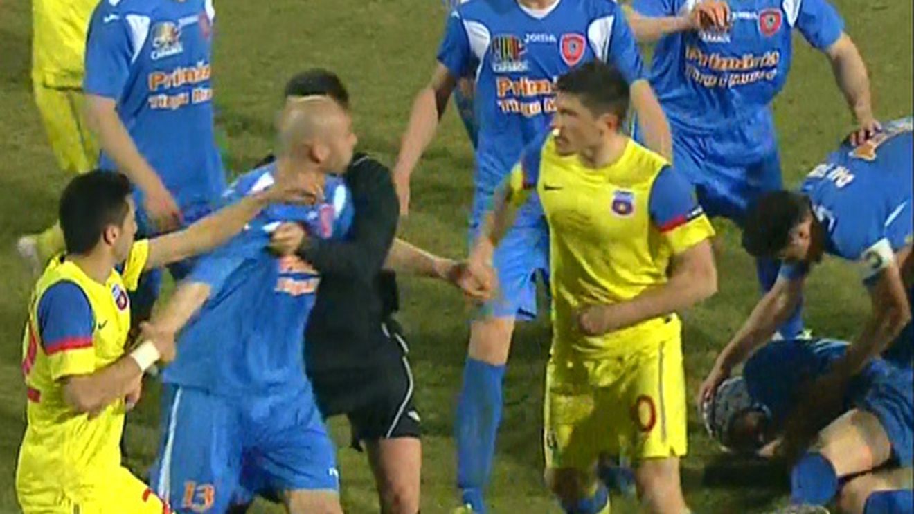 A sărit să "muște" din ei!** Spiritul de dinamovist l-a aprins imediat pe Kiriță! Chipciu a fost cel vizat!