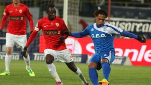 Marius Avram va arbitra partida Pandurii - Dinamo