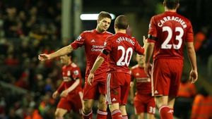 VIDEO El e șeful la Liverpool!** Gerrard l-a "expediat" pe Dalglish ca pe ultimul junior