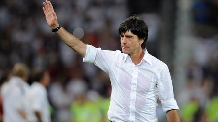 Low: "A fost o bătălie dramatică"