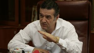 "Îl iau la Steaua pe Bilica dacă spune pentru câți bani a făcut penalty"