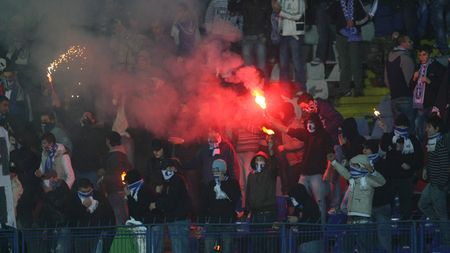 La Craiova ca pe Ghencea!** Suporterii se simt amenințați, nu se prezintă la meciul cu Ceahlăul!