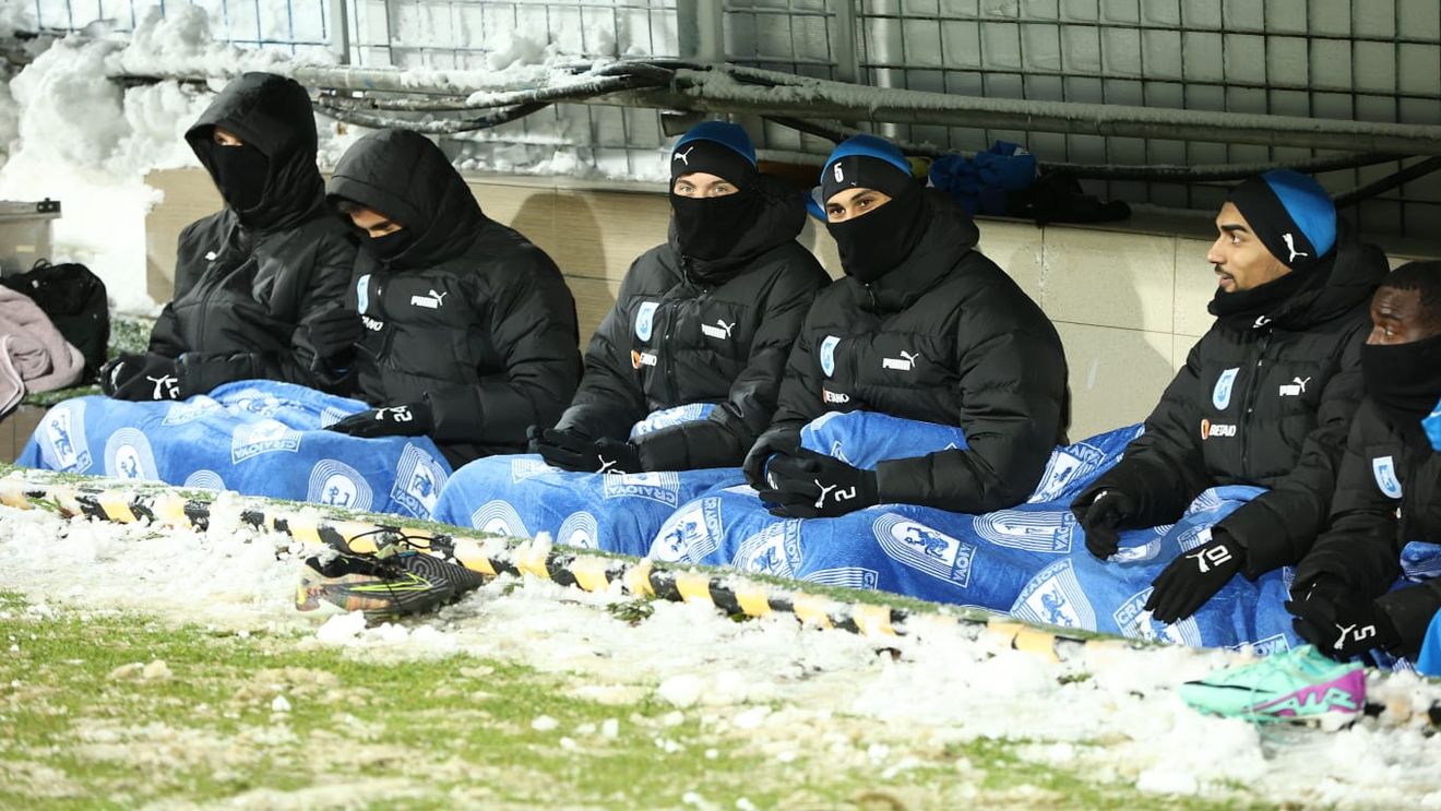 „Iadul Alb” poate distruge Superliga, deținătorii de drepturi TV și naționala României în campania pentru EURO 2024! LPF și FRF se luptă cu urgiile naturii. EXCLUSIV