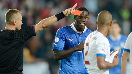 Mesaj stupid postat de Balotelli după meciul cu Cehia: "La Cupa Confederațiilor să susțineți o altă națională, nu Italia"