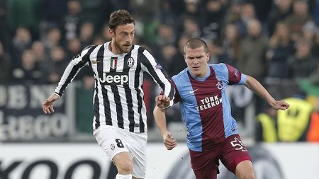 Păcălit de Pirlo, Bourceanu e lăudat de presa turcă: "A ajutat mult defensiva"