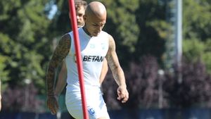 Alex Mitriţă dezvăluie cât de mult l-a afectat neconvocarea la Euro 2024: „Am apelat la un psiholog, fiindcă eram la limită". Ce rugăminte are la suporteri pentru returul cu Maribor