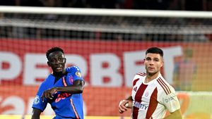 Cât plătește Universitatea Craiova pentru a-l convinge pe jucătorul din Superliga să semneze: oferta făcută de echipa condusă de Mirel Rădoi! EXCLUSIV