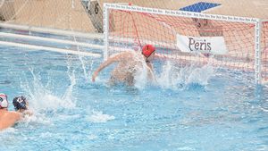 Steaua, la o victorie de finala Superligii la polo. "Militarii" s-au impus cu 8-7 la Brașov, în fața Sportului Studențesc Corona