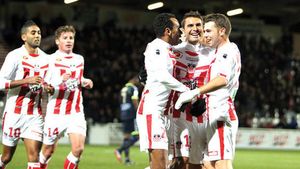 Golul lui Mutu din meciul cu Rennes, propus pentru reușita lunii. VOTEAZĂ‚ și tu!