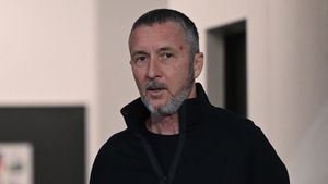 Meme Stoica și-a găsit înlocuitor la FCSB. Risto Radunovic, varianta ideală de director sportiv pentru Gigi Becali: „Sper să vină în zona asta”