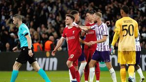 Rezultatele serii în grupele Europa League și Conference League: Liverpool, înfrângere surprinzătoare cu Toulouse! Un jucător român, eliminat în minutul 13, iar Răzvan Lucescu a calificat-o pe PAOK în primăvara europeană