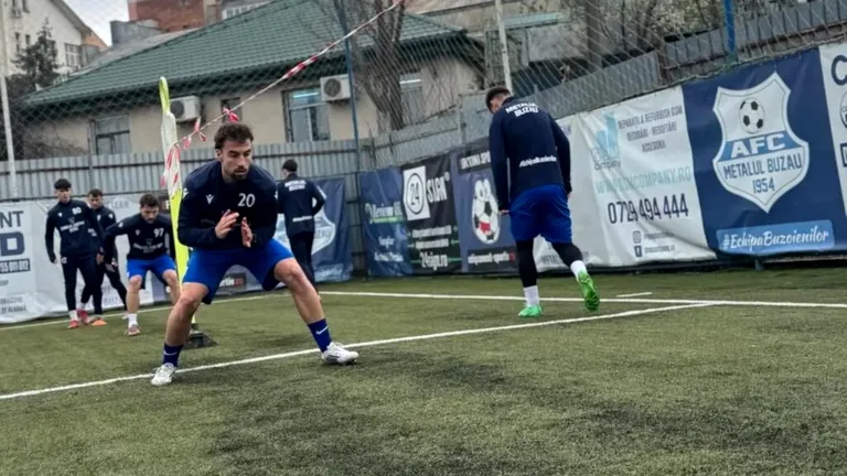 Metalul Buzău schimbă mult în ultimele runde din play-out. Valentin Stan anunță un prim 11 mult modificat contra AFC Câmpulung Muscel: ”Trebuie să și câștigăm, spectatorul buzoian e critic”