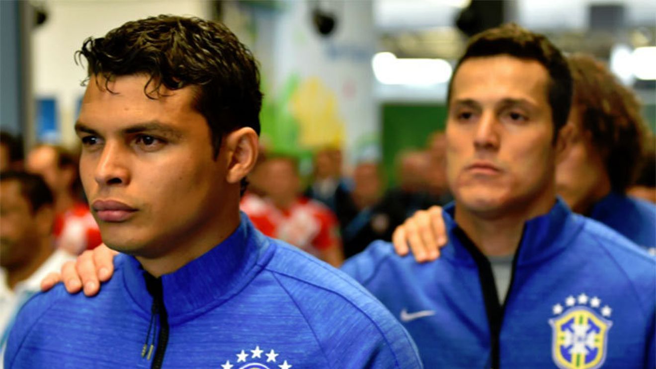 "Gestul acesta îl faci doar pentru oamenii în care ai încredere și pe care îi iubești". Povestea din spatele ritualului brazilienilor de la CM 2014