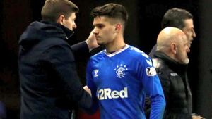 Scandal în Scoția! Steven Gerrard e revoltat după decizia care îi poate încheia cariera lui Ianis Hagi la Rangers! „Pare o mizerie absolută!”