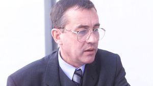 Huzu a luat prima măsură:** "Din CCA nu vor face parte oameni care au mai fost în această structură!"