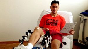 Marica trage tare să revină pe teren, dar nu mai vrea să știe nimic despre România:** "Voi renunța la televizor din cauza asta!" Ce l-a dezgustat pe atacant