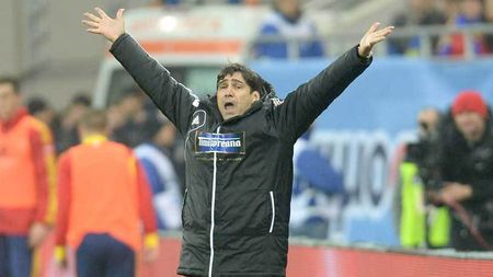 Și Grigoraș îi "flutură batista" lui Pițurcă: "Când nu ești dorit, nu contează contractul. Îți iei bagajul și pleci"