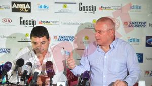 Nicolae Manea va fi dat afară de la Rapid. Se pregătește Ionel Ganea