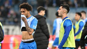 Universitatea Craiova încearcă să scape de atacantul pentru care Mihai Rotaru a plătit 300.000 de euro. EXCLUSIV