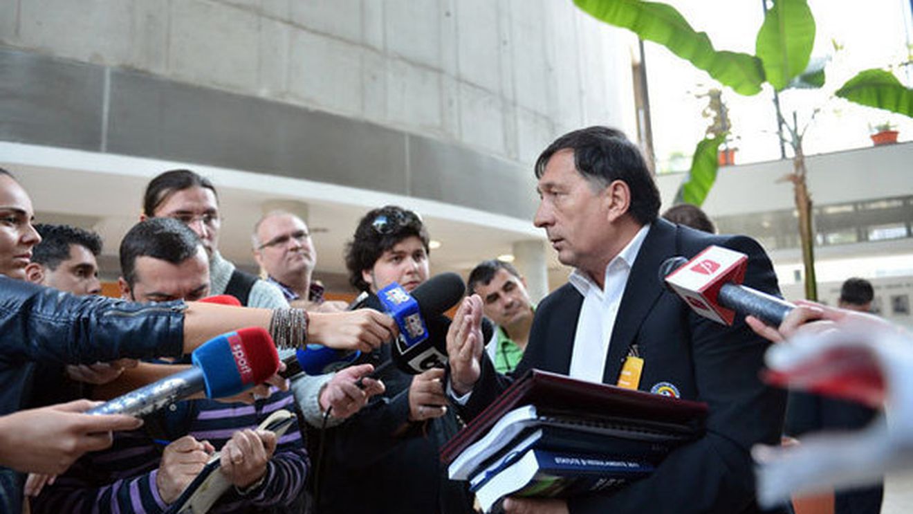 Cât mai rezistă în fruntea CCA?** "Crăciunescu are certificat de escoc internațional! Este o prosteală generală tot ceea ce face el"