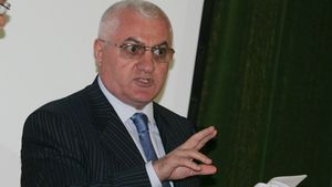 "Lupescu nu ar trebui să aibă dreptul să-i negocieze salariul lui Pițurcă"