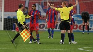 Dragomir:** " Am fost la două echipe la care s-au făcut prostii, Scornicești și Victoria, dar hoț mai mare ca arbitrul ăsta n-am văzut!"