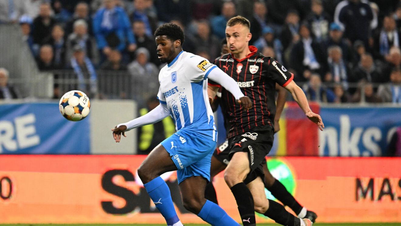 Scandal monstru la golul de 2-1 din Universitatea Craiova - Dinamo! Kopic și Florentin Petre au sărit la arbitrul Szabolcs Kovacs