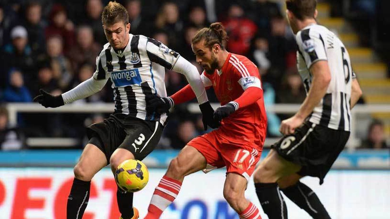 Osvaldo, suspendat trei meciuri și amendat cu 40.000 de lire sterline