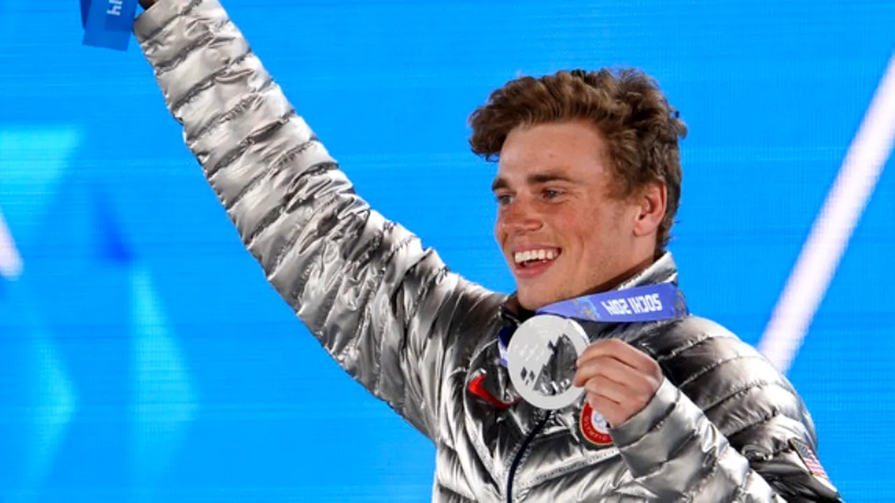 Vicecampionul olimpic Gus Kenworthy va adopta câini fără stăpân de la Soci