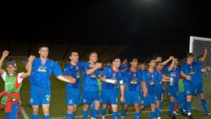 UEFAntasticul își organizează meciul de retragere, iar invitații vor servi tochitură, vițel la proțap, horincă și afinată