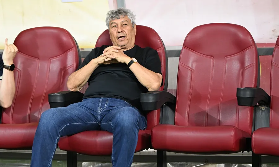 Cum a reacționat Mircea Lucescu după ce România a încasat golul rușinii de 0-3 de la Canada. Camerele TV au dat imaginile