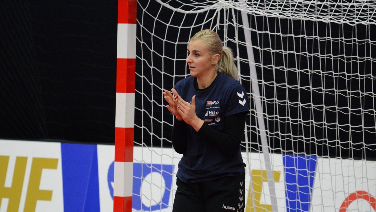 Portarul naţionalei de handbal, Iulia Dumanska, pleacă de la Vâlcea!