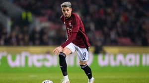 Albion Rrahmani, transferul imperial din era Dan Șucu, s-a transformat într-o autentică țeapă pentru Sparta Praga. De ce se plâng cehii de atacant: „E blocat”