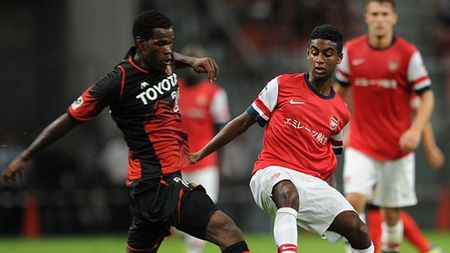 "Driblează ca Messi și pasează ca Xavi" Wenger l-a folosit în sfârșit: debut pentru puștiul minune de nici 17 ani al lui Arsneal