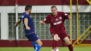 Mișcarea CFR va fi antrenată de fostul atacant rapidist Vasile Caciureac și va fi finanțată prin donații. Doctorul Pârvu: "E un test, să vedem dacă se mai poate face ceva în România cinstit"