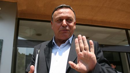 "Tudor va arbitra fără greșeală în Giulești"