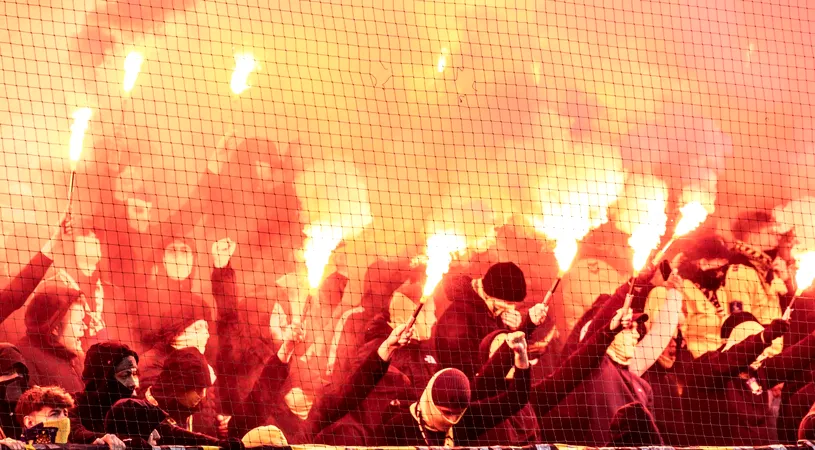 Halucinant! N-au scăpat nici cei de la județ: o echipă de liga a șasea din România s-a crezut în Argentina și a fost amendată după show-ul pirotehnic al „ultrașilor”! Clubul a luat „foc”: „Data viitoare poate vă gândiți de două ori!”