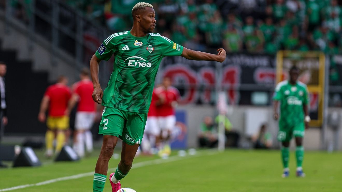 Dinamo, luptă dură cu CFR Cluj pentru transferul lui Ibrahima Camara! E considerat înlocuitorul ideal al lui Gnahore