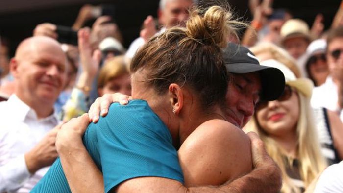 Halep și Cahill fac un gest extraordinar pentru lumea tenisului în pandemie de coronavirus: "Simo a spus că va pune la bătaie o rachetă semnată!"